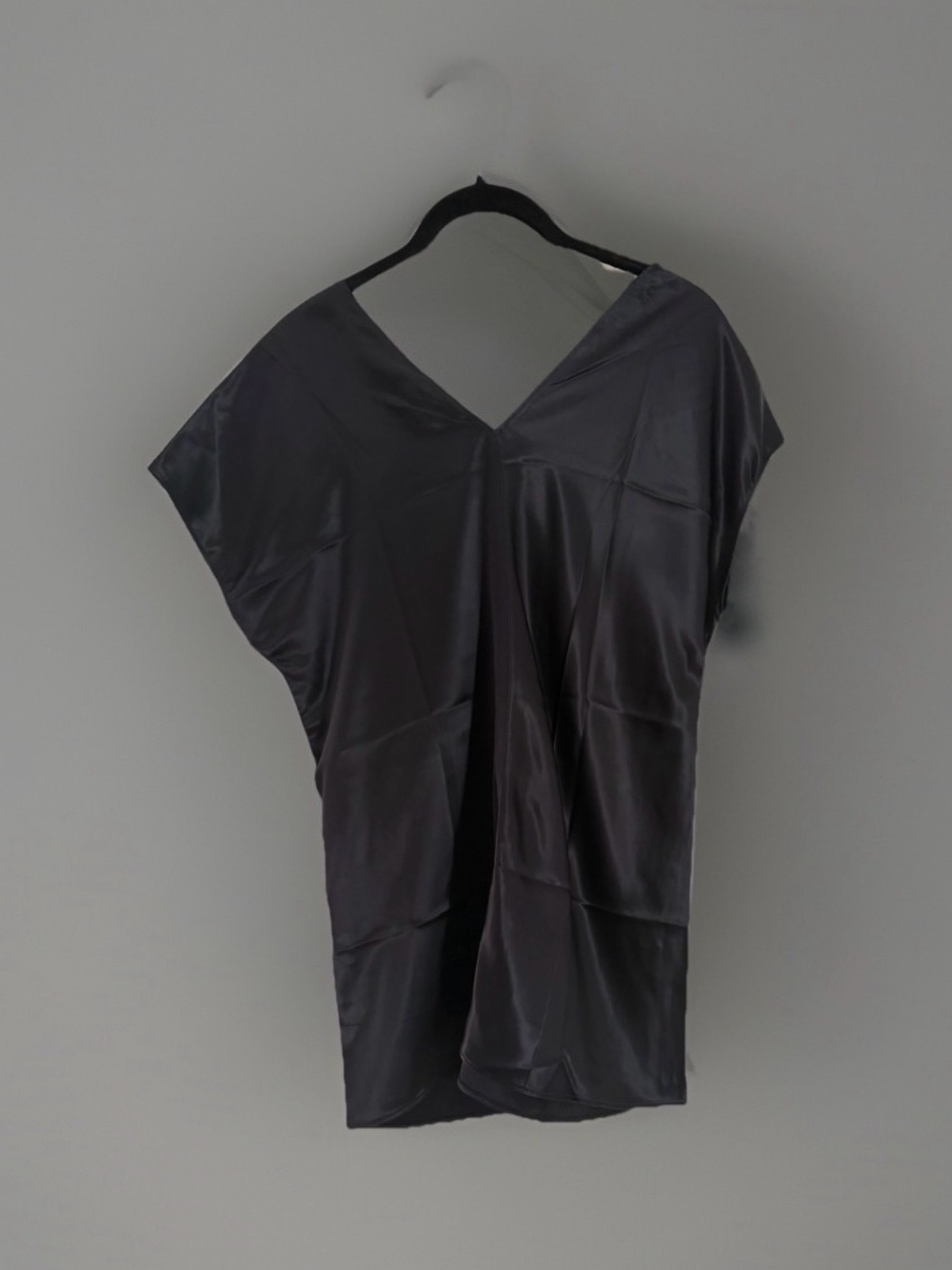 Helmut Lang Black Liquid Satin Tunic Top Minimalist Asymmetric $320 NWT Size 4 - Picture 4 of 6